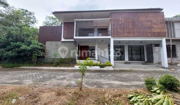 Dijual Rumah Siap Huni di Dreamland Royal Regency Kediri Vg 86