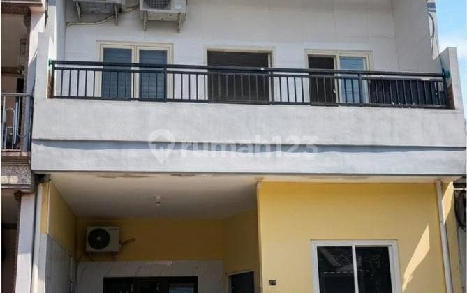 Dijual Rumah Strategis di Wisma Kedung Asem Surabaya Kota Ma 449