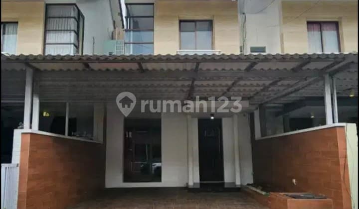 For Sale Nice House at Pantai Mentari Surabaya City Safe 139