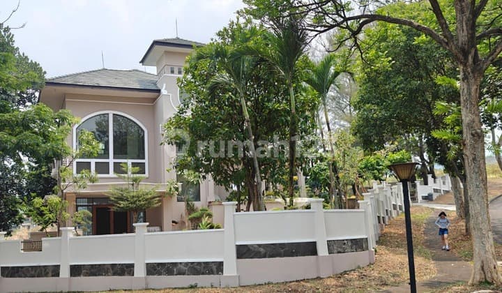 For Rent Strategic Villa House Tourist Spot in Taman Dayu Bw 291