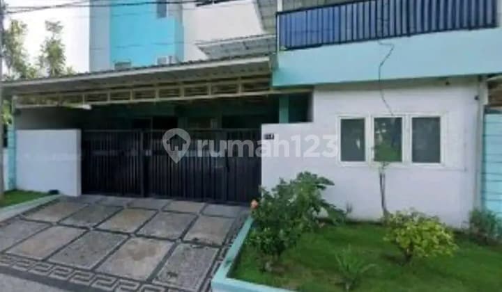 For Sale Active Boarding House with Many Rooms, Strategic Location in Tenggilis Surabaya, Msr 71