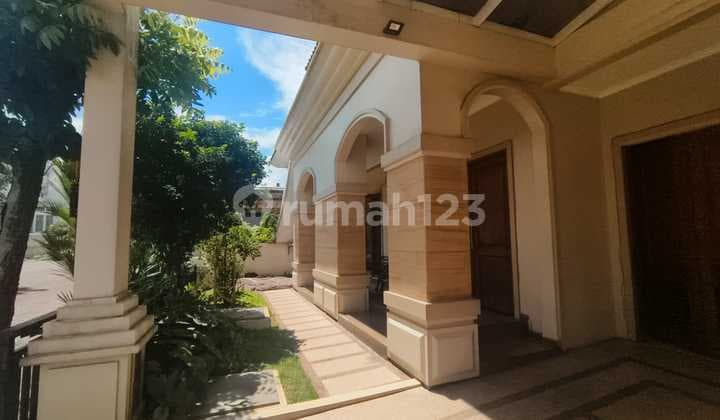 For Sale 2-Story House in Regency 21 Surabaya City, Lot Area 424