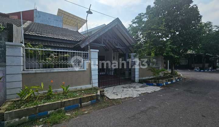 Dijual Rumah Hook Strategis Raya Merr Surabaya Kota Ema 155