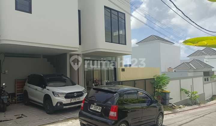 House 2 Floor Freehold Taman Mumbul Bali