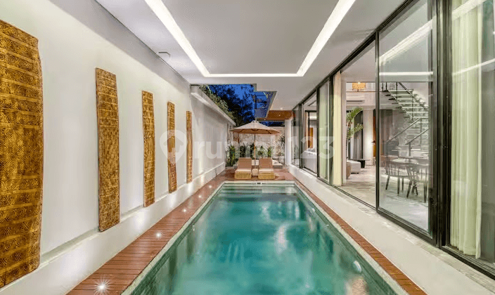Luxurious Villa With Rooftop Freehold Umalas Bali