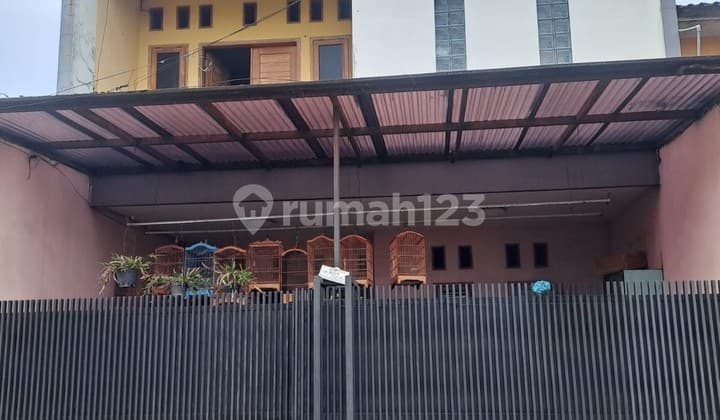 For Sale Immediately, House Located on the Main Street of South Cimahi Complex