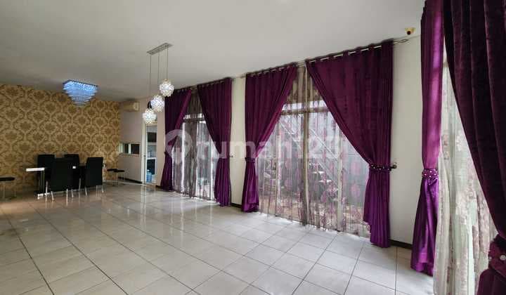 Rumah Cantik Full Furnish di Kota Baru Parahyangan Bandung Siap Huni