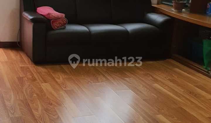 Jual Cepat Town House Lantai Atas Taman Ayu Lippo Karawaci Utara . Furnish