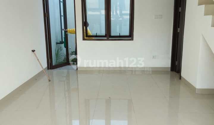 Ruko Savoy di Jgc di Cakung - Jakarta Timur