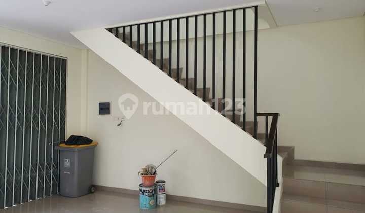 Harapan Indah 2 Bekasi Shop House, Strategic Location