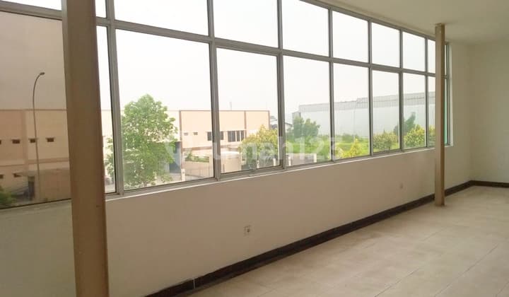 Gudang pabrik Lokasi Delta Silicone Lippo Cikarang