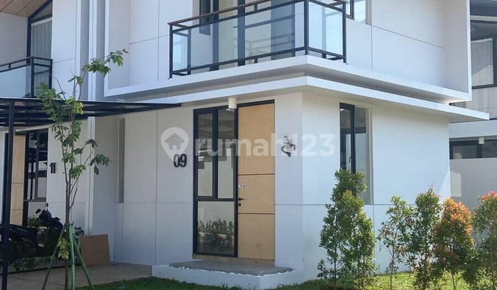 Rumah Bagus Uptown di Lippo Cikarang, Bekasi