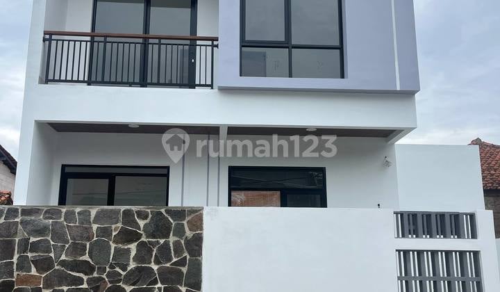 Rumah Baru2 Lantai Cluster Diujungberung Bandung bisa Kpr656 Jt