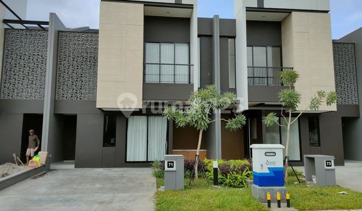 cepat rumah di Suvarna Sutera cluster Eldora, bagus