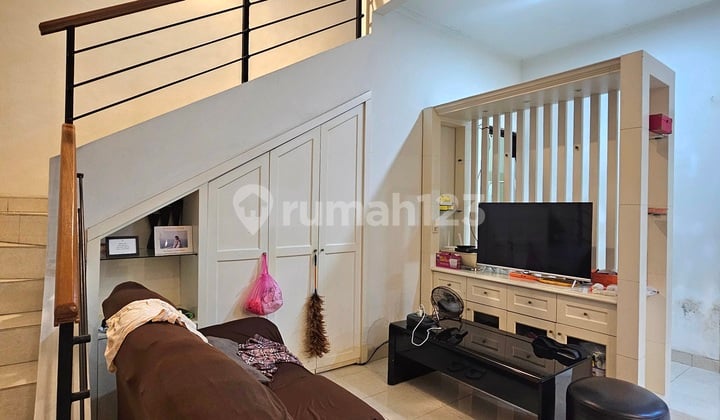 Dijual Cepat Rumah Rapih Siap Huni di Cluster Newton Scientia