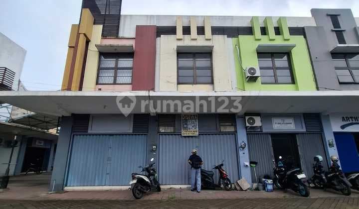 Shop House for Rent in Harapan Indah Business Center - Price Rp25 Million/Year