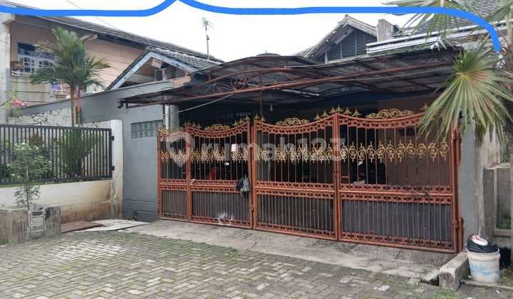 Rumah Terdepan Harapan Indah 1 Kota Bekasi, Luas & Strategis!