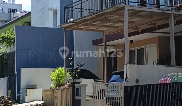 Rumah 2 lantai Candi golf Semarang