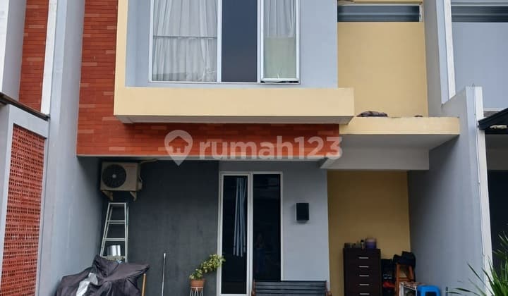 Rumah 2 Lantai di Cluster U House Ciputat