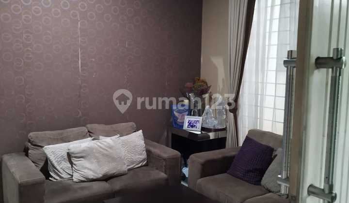 Rumah Semi Furnish di Kebayoran Height di Bintaro Sektor 7