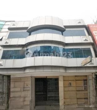 Ruko Gandeng Tiga di Grand Wijaya Jakarta Selatan