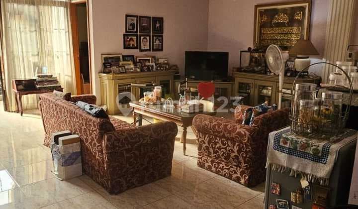 Rumah di Tanjung Barat Indah Jaksel Rapi Siap Huni