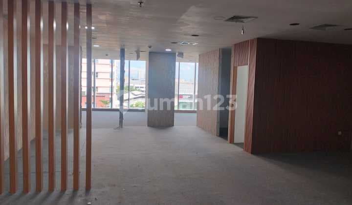 Office Space Lantai Rendah Di Landmark Pluit