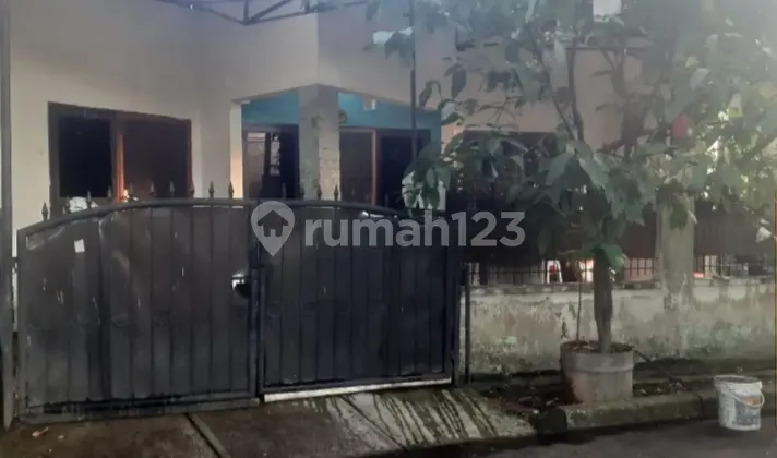 Rumah di jual di villa melati mas tangerang selatan