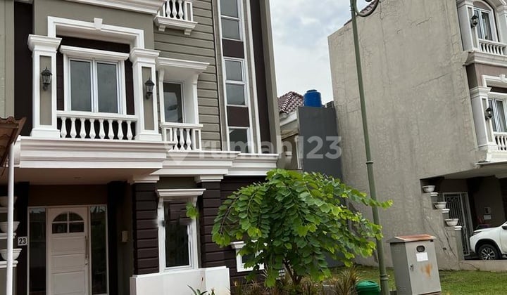 Dijual rumah 3 lantai di cluster samara gading serpong