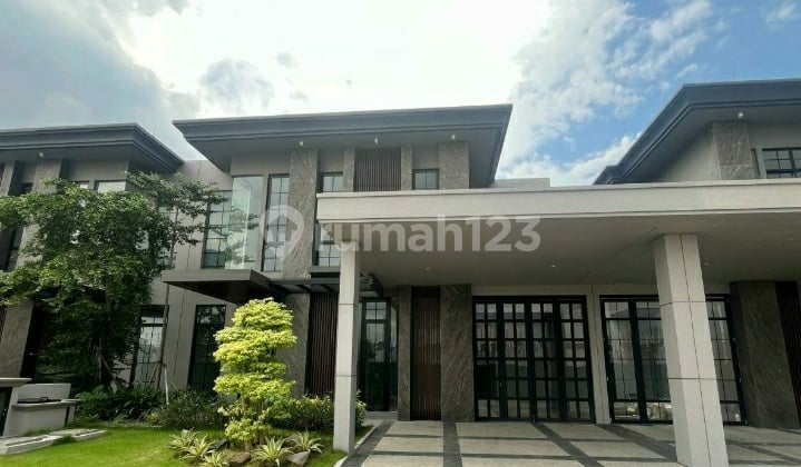 Komplek perumahan grand Pakuwon Surabaya brisbane