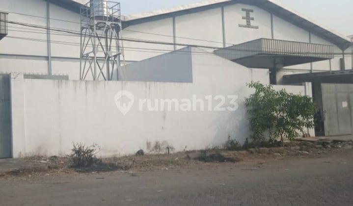 Komplek Pergudangan Dekat Pintu Tol Romokalisari Surabaya