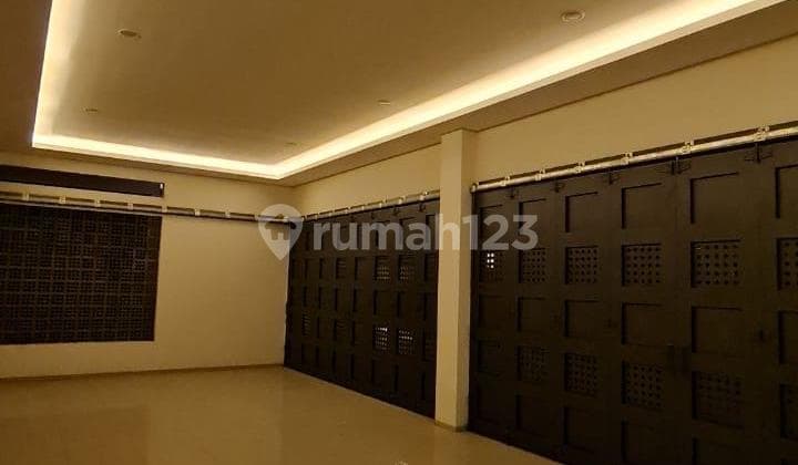 Rumah 2 Lantai Setraduta Lux Solar Heater 110 Liter Lebar Jalan Umum 14 Meter