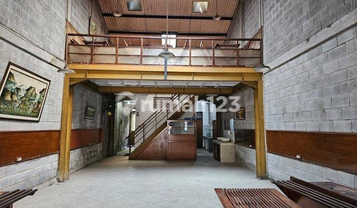 Ruang Usaha Lebar 6 Meter Panjang 40 Meter Dekat Kampung Kecil Dan Setrasari Mal Bandung