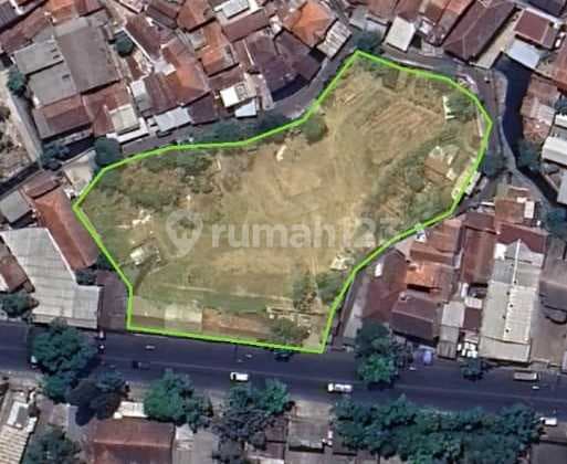 Lahan Kosong Raya Ujungberung Terawat sudah dibenteng sekeliling cocok untuk Supermarket dan Kampus