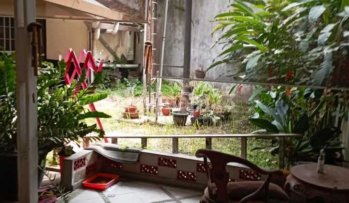 Jual cepat di komplek setrasari dekat kampus dan pintu tol pasteur