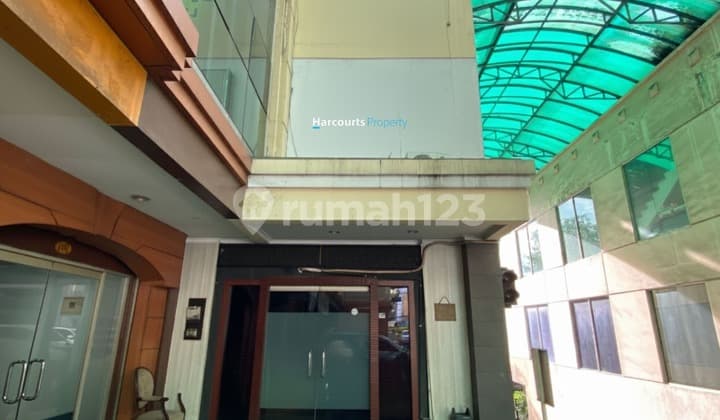 Pondok Indah Avenue, For Sale 4-Street Shop Strategic Location Suitable for Business and Office in Kebayoran Baru