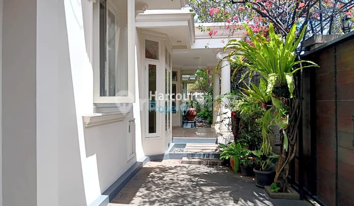For Rent Large and Serene House on Jl. Jeruk Purut