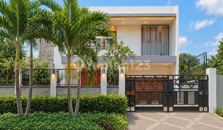 Rent Modern Classic 2-Story House in Jl. Kencana Indah, Pondok Indah Area