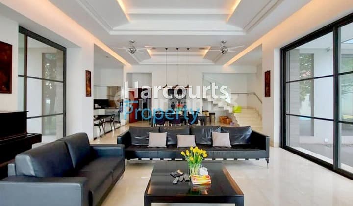 Senopati Area, Dijual dan Disewakan Rumah Modern Kawasan Prime di SCBD, Kebayoran Baru