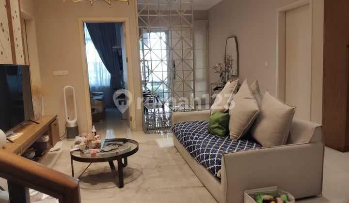For Sale 2-Story Furnished House Ready to Occupy Renovated in Pelican Barat Cluster, The Spring. Nrnefa
