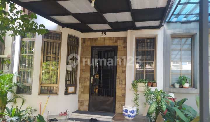 Rumah Taman Britania Karawaci Dijual Rapi Siap Huni Strategis
