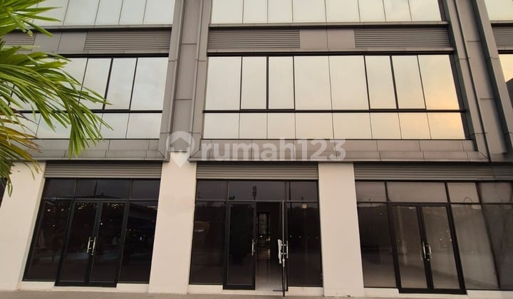 Attached Shophouse PIK 2 Batavia Sea 2 Fronts, Strategic Location