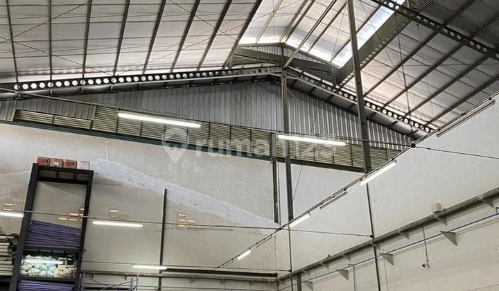 Dijual Gudang Bagus Dan Siap Pakai di Selembaran Jati