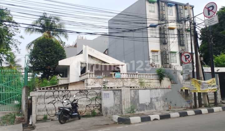 Dijual Cepat Rumah Tua di Pluit Jalan Raya Karina Sayang, Lokasi Strategis