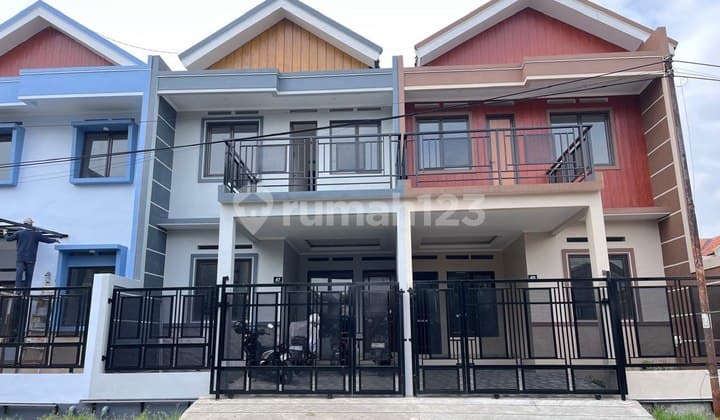 Rumah Baru Bangun di Turangga, 2 Lantai, Dekat Trans Studio