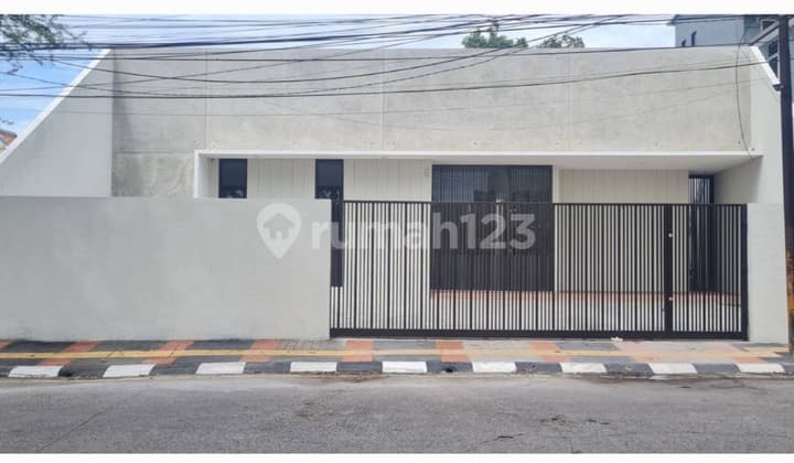 Rumah Baru Jl. Sriwijaya, Bkr, Bangunan Modern Cocok Utk Kantor/Tempat Tinggal/Usaha Dll