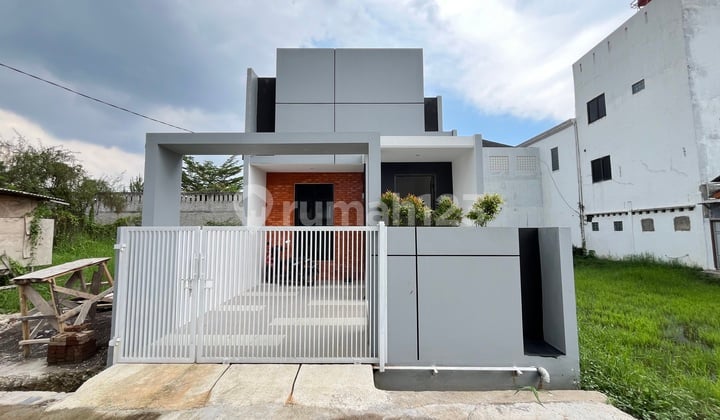 Rumah Cantik Di Komplek Panyileukan Kota Bandung