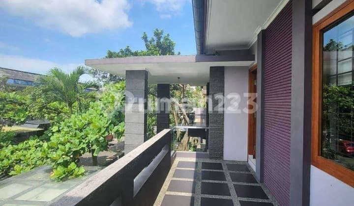 Harga Terbaik! Rumah Mewah Sayap Dago Dekat Gedung Sate, Fully Furnished Dan Kolam Renang
