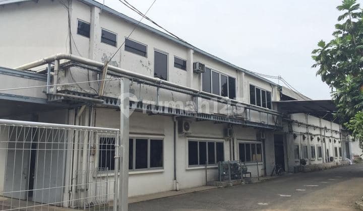 Pabrik siap pakai plus karyawan nya dan plus produksi