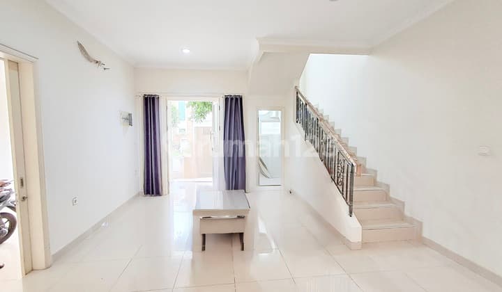 Murah Rapi Siap Huni - Sirkulasi Dan Ventilasi Bagus - Row Jalan Lebar - The Spring Dekat Phg, Il Lago , Scientia, Maxwell Flamingo Canary Newton Pascal Menaggio San Lorenzo (87)